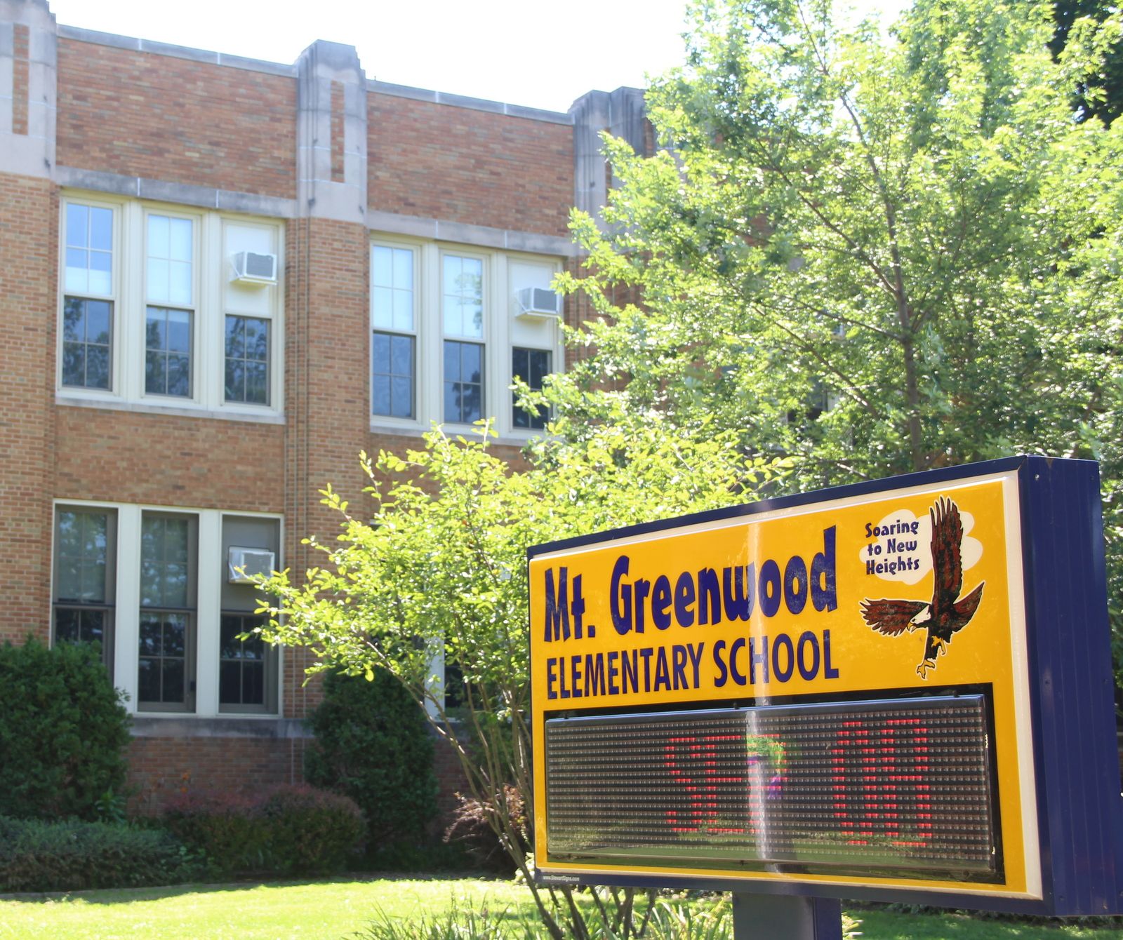 featured image Mount Greenwood Elementary School